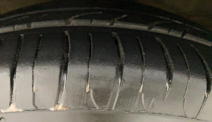 2016 Hyundai Grand i10 ASTA AT 1.2 KAPPA VTVT, Petrol, Automatic, 42,687 km, Left Front Tyre Tread