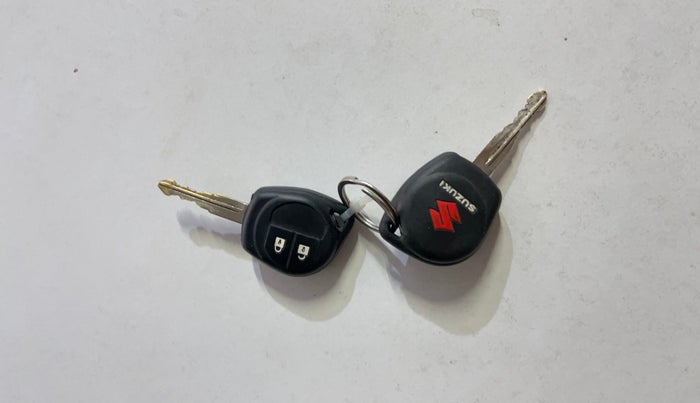 2016 Maruti Baleno DELTA PETROL 1.2, Petrol, Manual, 30,437 km, Key Close Up