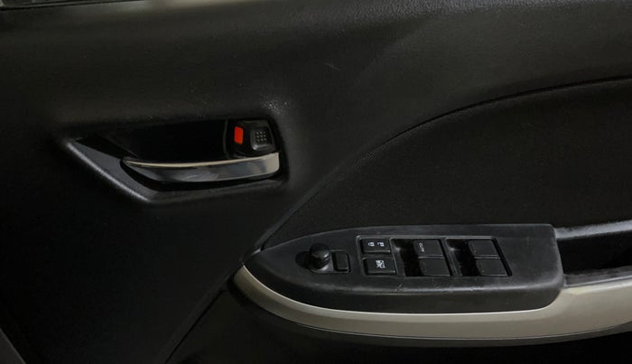 2016 Maruti Baleno DELTA PETROL 1.2, Petrol, Manual, 30,437 km, Driver Side Door Panels Control