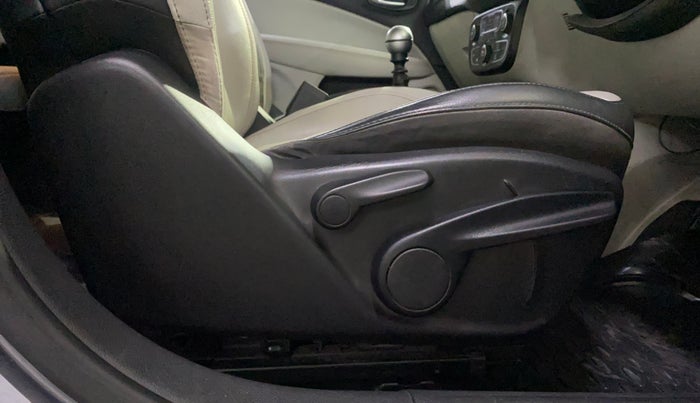 2018 Jeep Compass LIMITED 2.0 DIESEL, Diesel, Manual, 82,723 km, Driver Side Adjustment Panel