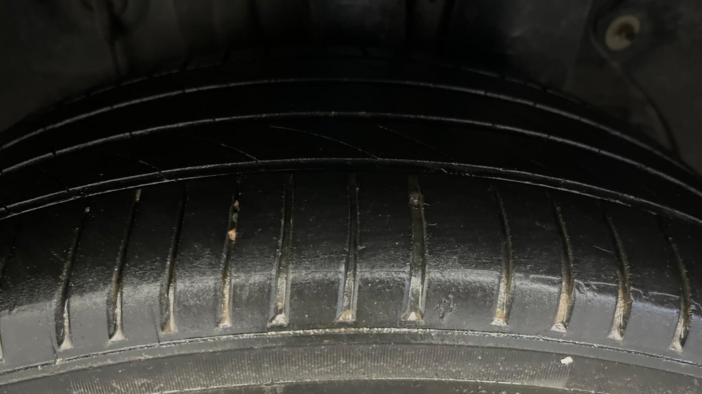 2014 Hyundai Elite i20 ASTA 1.2, Petrol, Manual, 84,536 km, Left Rear Tyre Tread