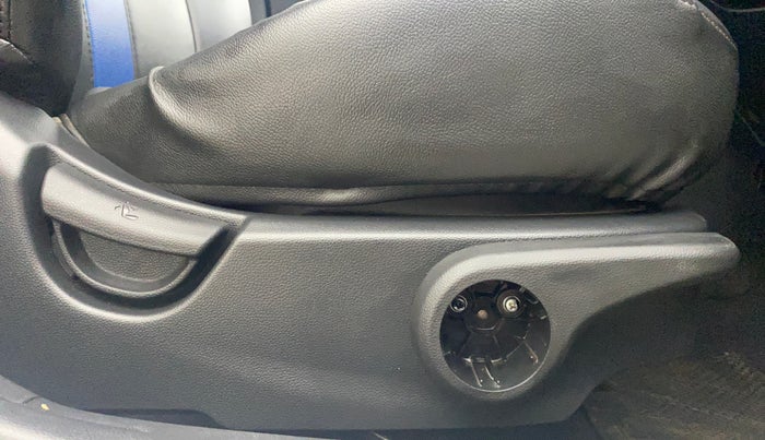 2015 Hyundai Xcent S 1.2, Petrol, Manual, 24,867 km, Driver Side Adjustment Panel