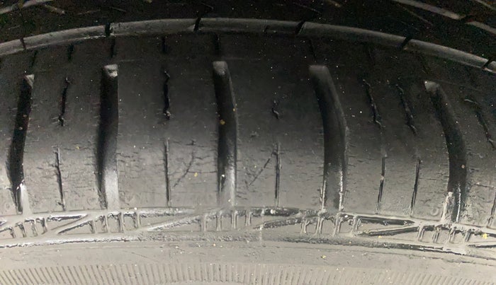 2015 Hyundai Xcent S 1.2, Petrol, Manual, 24,867 km, Left Rear Tyre Tread