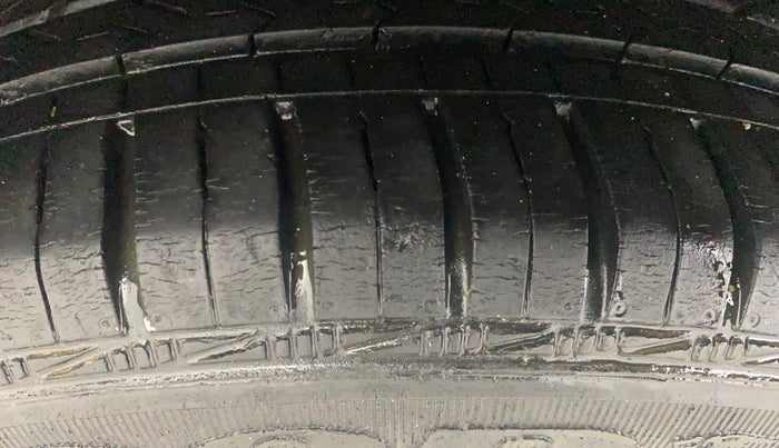 2015 Hyundai Xcent S 1.2, Petrol, Manual, 24,867 km, Right Rear Tyre Tread