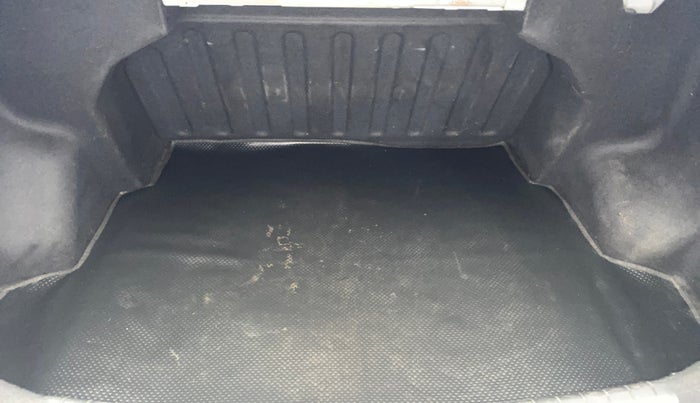 2018 Hyundai Xcent S 1.2, Petrol, Manual, 91,238 km, Boot Inside