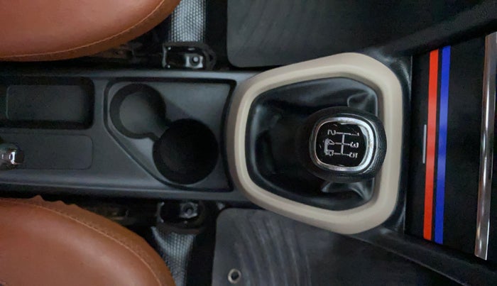 2018 Hyundai Xcent S 1.2, Petrol, Manual, 91,238 km, Gear Lever