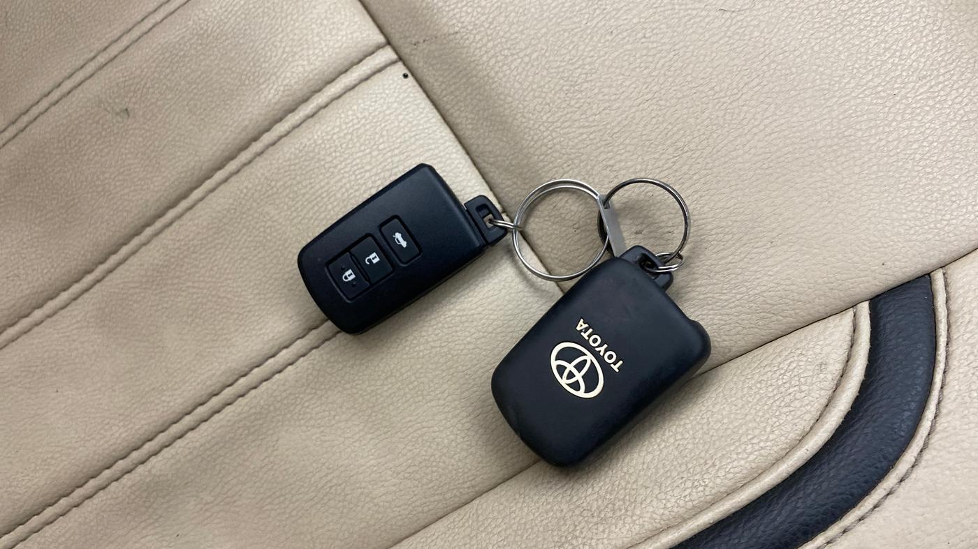 2017 Toyota Corolla Altis GL DIESEL, Diesel, Manual, 1,41,572 km, Key Close Up