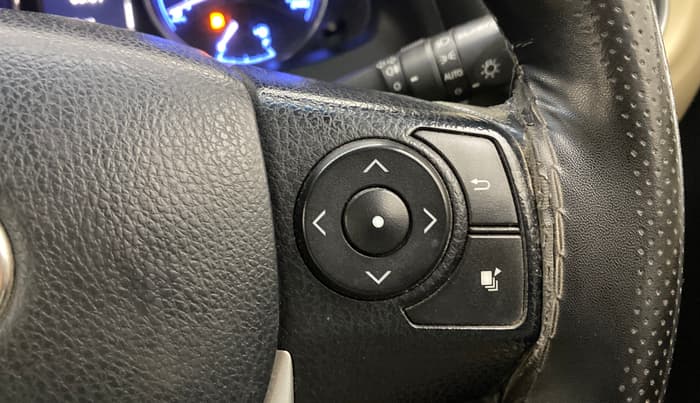 2017 Toyota Corolla Altis GL DIESEL, Diesel, Manual, 1,41,572 km, Adaptive Cruise Control