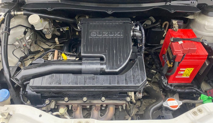 2016 Maruti Swift VXI, Petrol, Manual, 1,21,707 km, Engine View