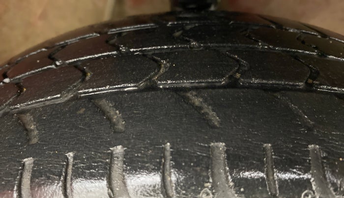 2010 Maruti Alto K10 VXI P, Petrol, Manual, 74,618 km, Right Front Tyre Tread