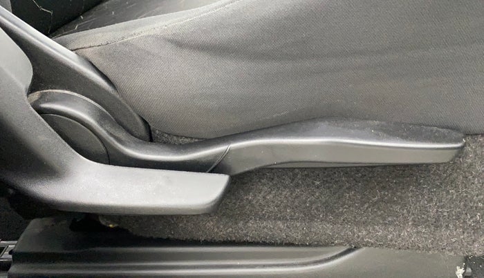 2018 Maruti IGNIS ALPHA 1.2 AMT, Petrol, Automatic, 75,067 km, Driver Side Adjustment Panel