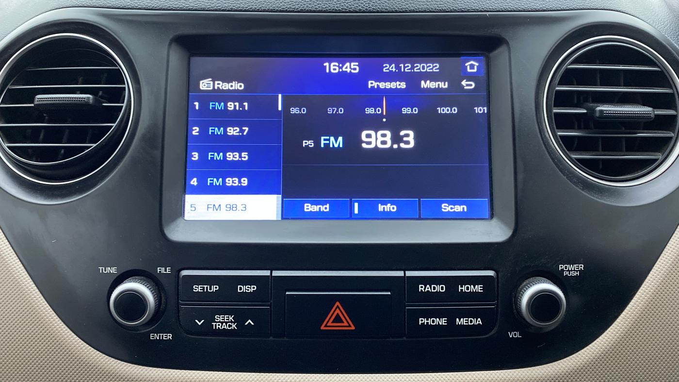 2018 Hyundai Grand i10 SPORTZ 1.2 KAPPA VTVT, Petrol, Manual, 38,961 km, Infotainment System