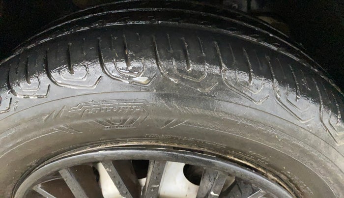 2020 Tata Tiago XE PETROL, CNG, Manual, 56,442 km, Right Front Tyre Tread
