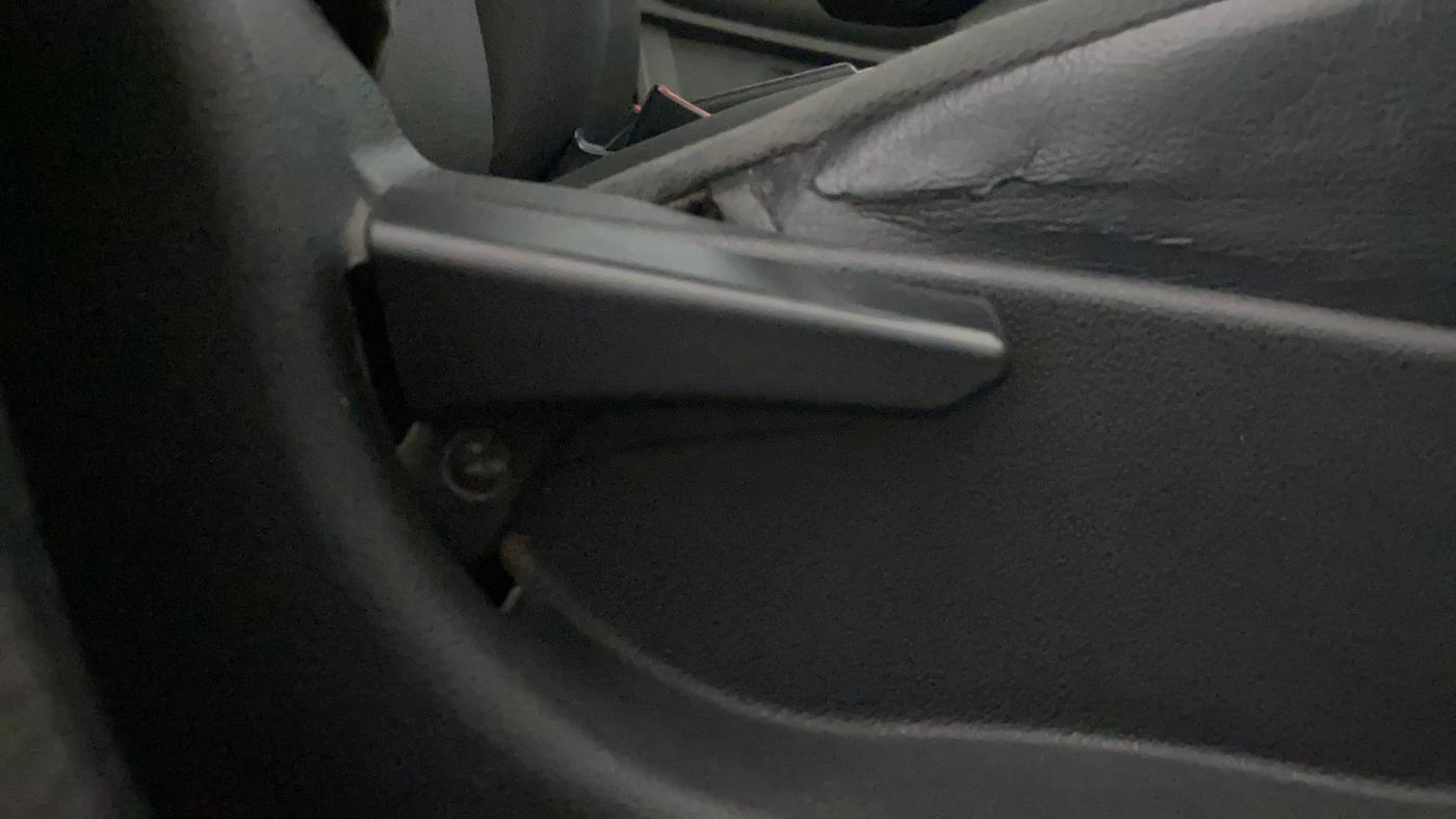 2018 Tata Tiago XT PETROL, Petrol, Manual, 81,873 km, Driver Side Adjustment Panel