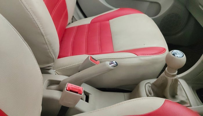 2015 Maruti Swift Dzire VXI, Petrol, Manual, 61,222 km, Gear Lever