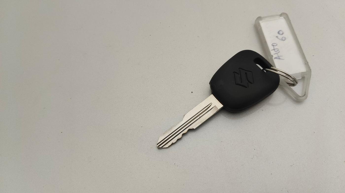 2013 Maruti Alto 800 LXI, Petrol, Manual, 77,328 km, Key Close Up