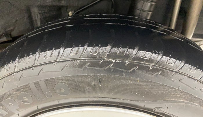 2017 Datsun Go Plus T, Petrol, Manual, 35,646 km, Left Rear Tyre Tread