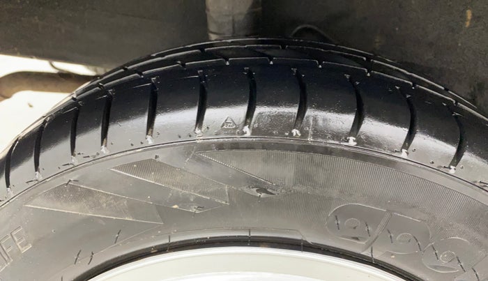 2017 Datsun Go Plus T, Petrol, Manual, 35,646 km, Right Rear Tyre Tread