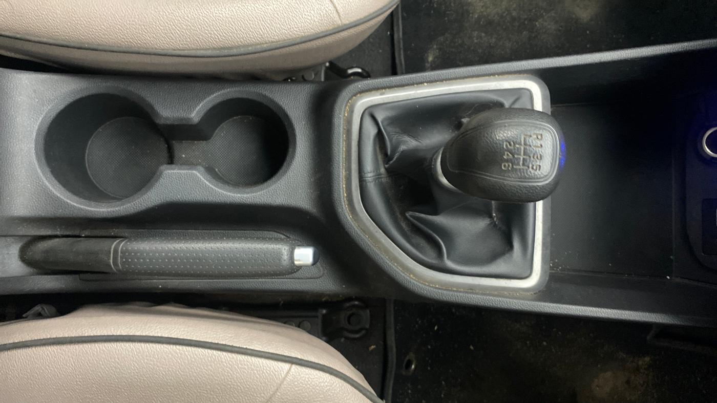 2015 Hyundai Creta S 1.6 PETROL, Petrol, Manual, 65,092 km, Gear Lever
