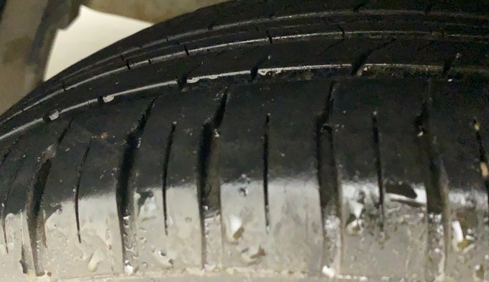 2015 Honda City 1.5L I-VTEC V MT, Petrol, Manual, 65,046 km, Left Front Tyre Tread