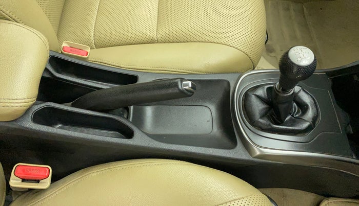 2015 Honda City 1.5L I-VTEC V MT, Petrol, Manual, 65,046 km, Gear Lever