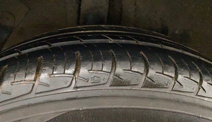 2018 Hyundai Elite i20 ASTA 1.2, Petrol, Manual, 47,319 km, Right Rear Tyre Tread