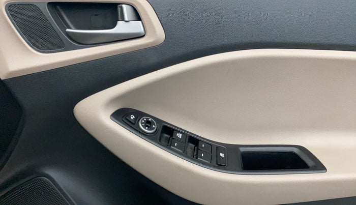 2018 Hyundai Elite i20 ASTA 1.2, Petrol, Manual, 47,319 km, Driver Side Door Panels Control