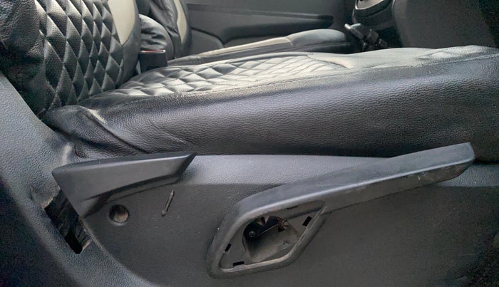 2017 Mahindra KUV 100 NXT K4+ D 6 STR, Diesel, Manual, 50,824 km, Driver Side Adjustment Panel