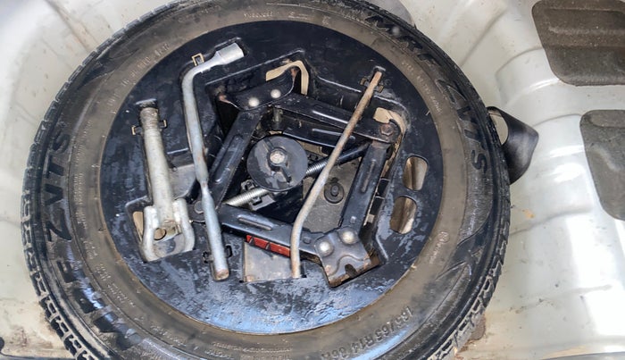 2017 Mahindra KUV 100 NXT K4+ D 6 STR, Diesel, Manual, 50,824 km, Spare Tyre