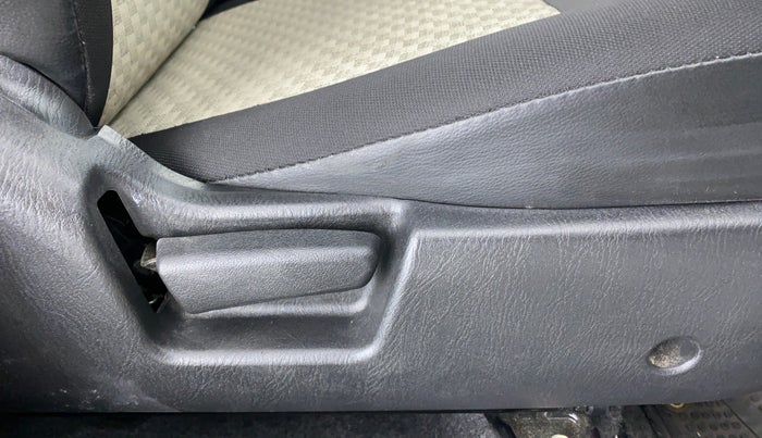 2021 Maruti Alto LXI, Petrol, Manual, 2,671 km, Driver Side Adjustment Panel