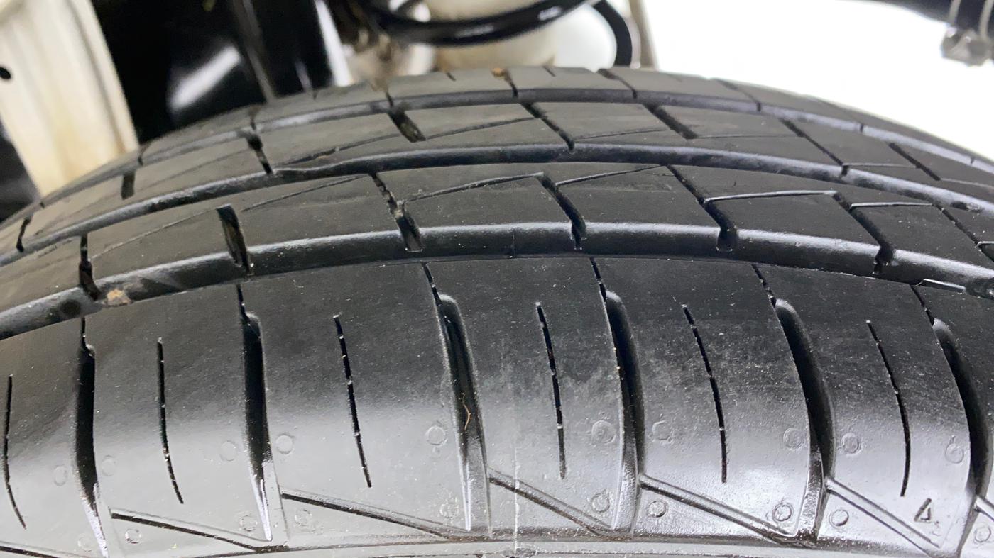 2021 Maruti Alto LXI, Petrol, Manual, 2,671 km, Left Rear Tyre Tread