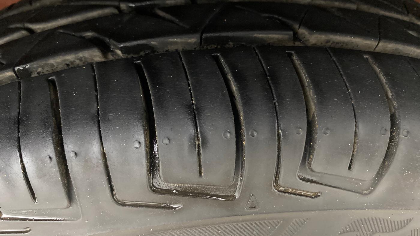 2015 Maruti Alto 800 LXI, Petrol, Manual, 25,125 km, Right Front Tyre Tread