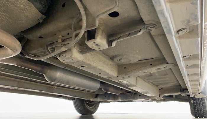 2015 Maruti Swift VXI D, Petrol, Manual, 58,489 km, Right Side Underbody