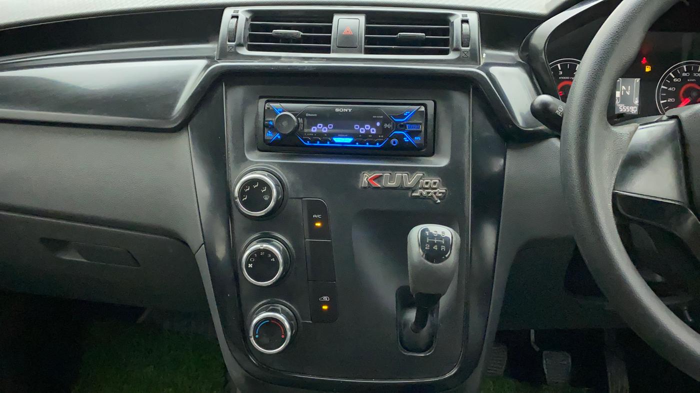 2018 Mahindra KUV 100 NXT K4+ P 6 STR, Petrol, Manual, 55,590 km, Air Conditioner