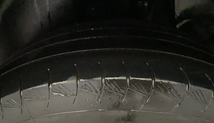 2017 Hyundai Creta  SX 1.6 Petrol , Petrol, Manual, 1,25,862 km, Left Rear Tyre Tread