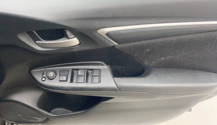 2018 Honda Jazz 1.2L I-VTEC VX, Petrol, Manual, 61,378 km, Driver Side Door Panels Control