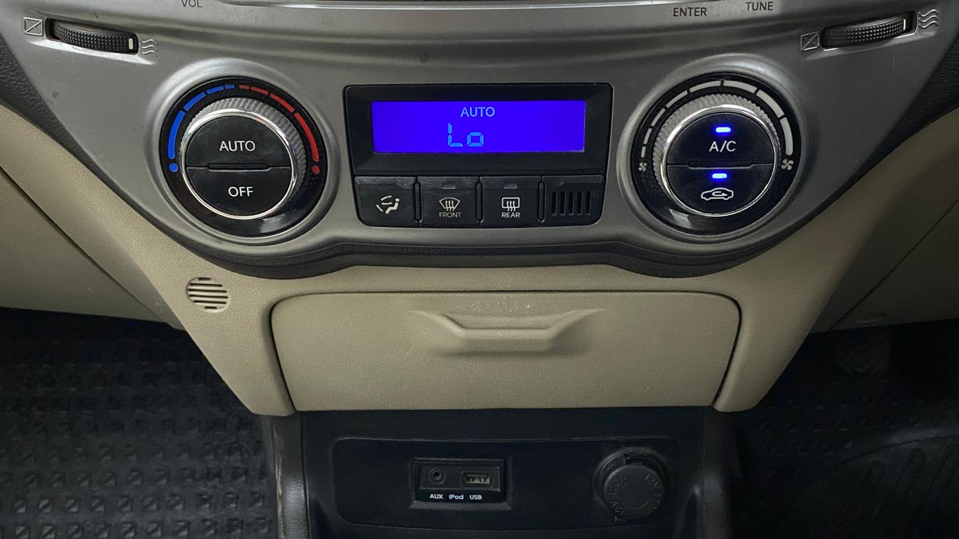 2014 Hyundai i20 SPORTZ 1.2 VTVT, Petrol, Manual, 49,500 km, Automatic Climate Control