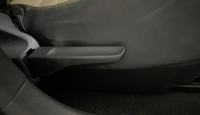 2022 Skoda SLAVIA AMBITION 1.0L TSI AT, Petrol, Automatic, 37,393 km, Driver Side Adjustment Panel