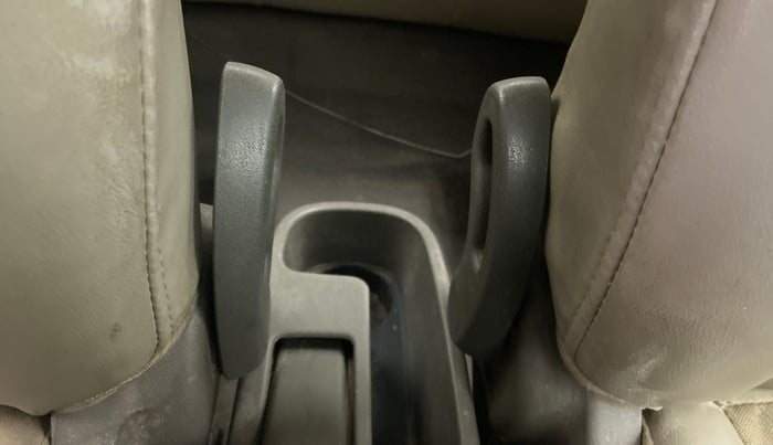 2012 Hyundai i10 MAGNA 1.1, Petrol, Manual, 69,732 km, Driver Side Adjustment Panel