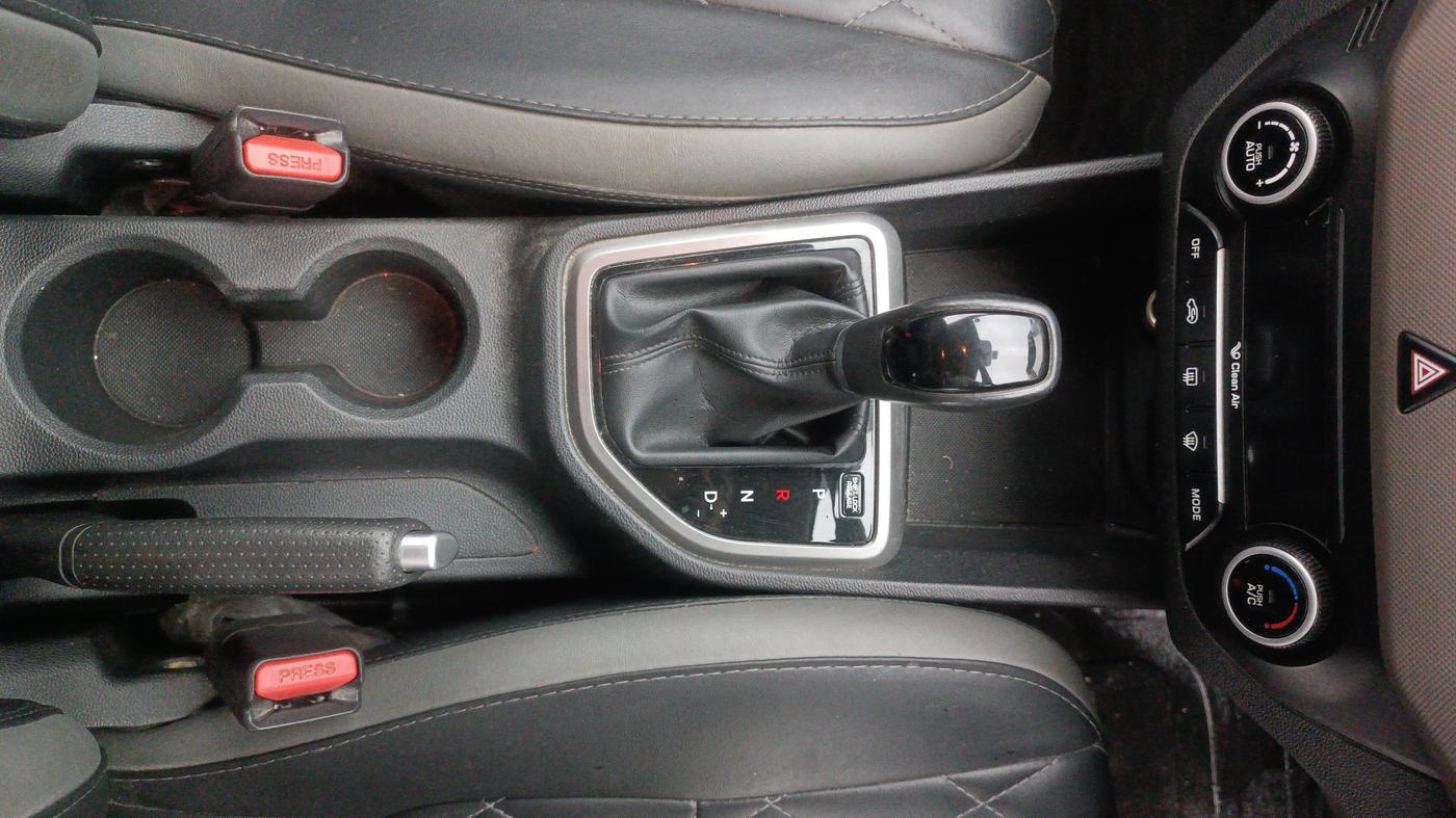 2017 Hyundai Creta SX PLUS AT 1.6 PETROL, Petrol, Automatic, 66,146 km, Gear Lever