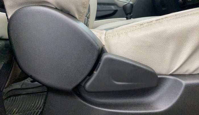 2020 Datsun Redi Go T(O) 1.0, Petrol, Manual, 19,784 km, Driver Side Adjustment Panel