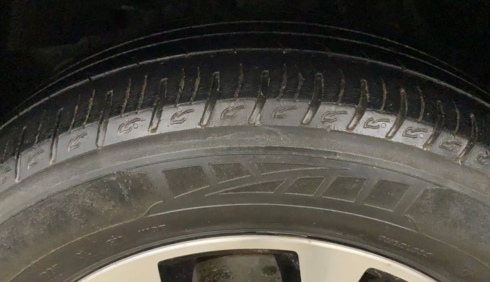 2020 Tata NEXON XZ PLUS (O) PETROL, Petrol, Manual, 51,317 km, Left Front Tyre Tread