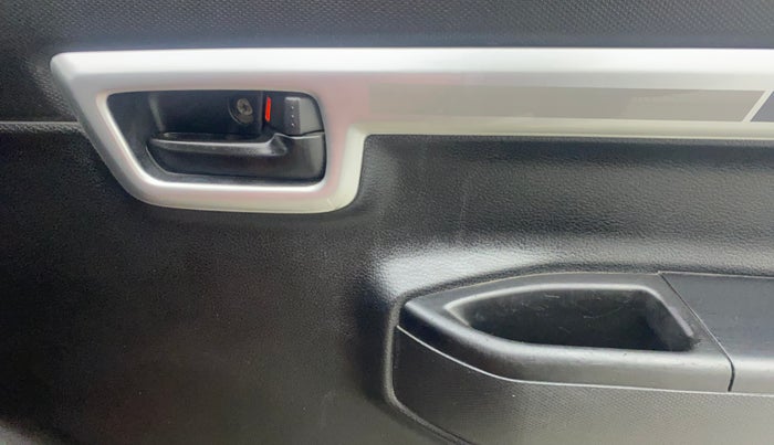 2020 Maruti S PRESSO VXI+, Petrol, Manual, 70,955 km, Driver Side Door Panels Control
