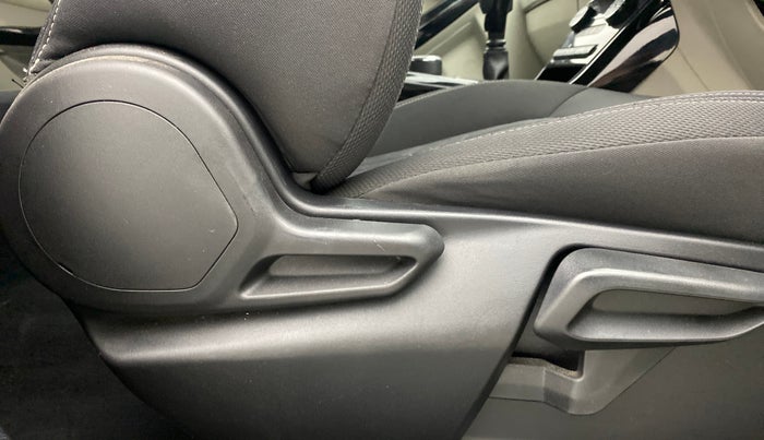 2020 Tata NEXON XZ+ 1.2, Petrol, Manual, 22,681 km, Driver Side Adjustment Panel