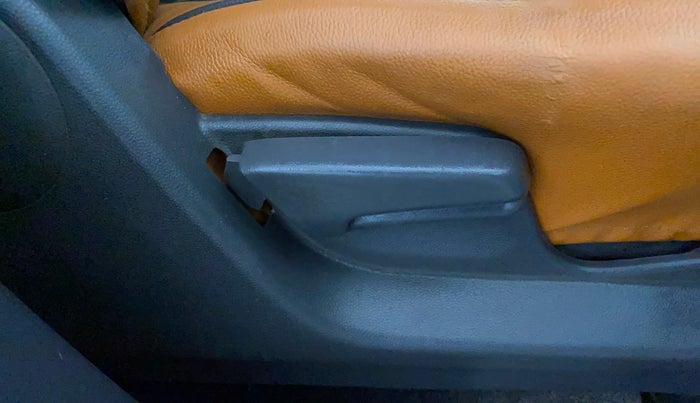 2014 Maruti Ritz VXI, CNG, Manual, 44,440 km, Driver Side Adjustment Panel