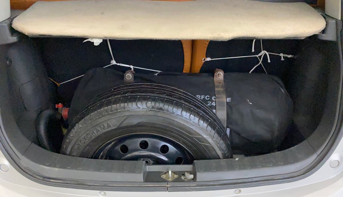 2014 Maruti Ritz VXI, CNG, Manual, 44,440 km, Boot Inside