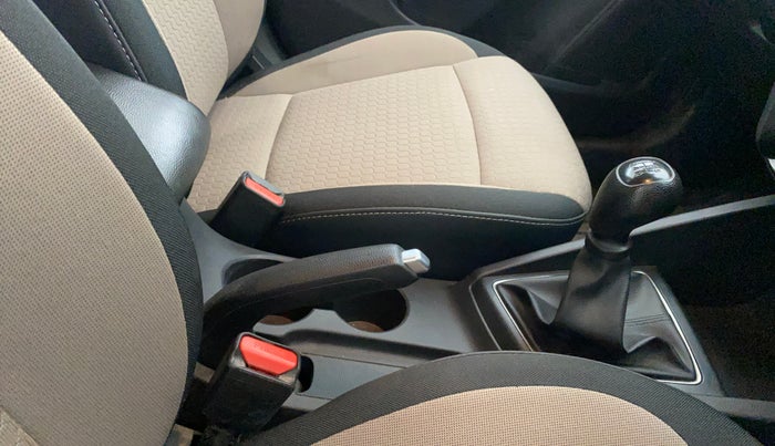 2016 Hyundai Elite i20 MAGNA 1.2, Petrol, Manual, 77,038 km, Gear Lever