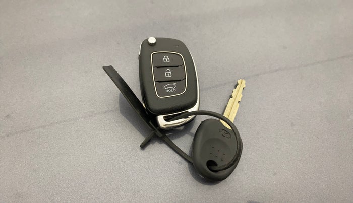 2016 Hyundai Elite i20 MAGNA 1.2, Petrol, Manual, 77,038 km, Key Close Up