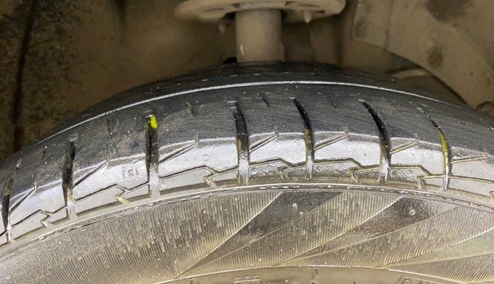 2018 Maruti Baleno ALPHA CVT PETROL 1.2, Petrol, Automatic, 39,935 km, Right Front Tyre Tread