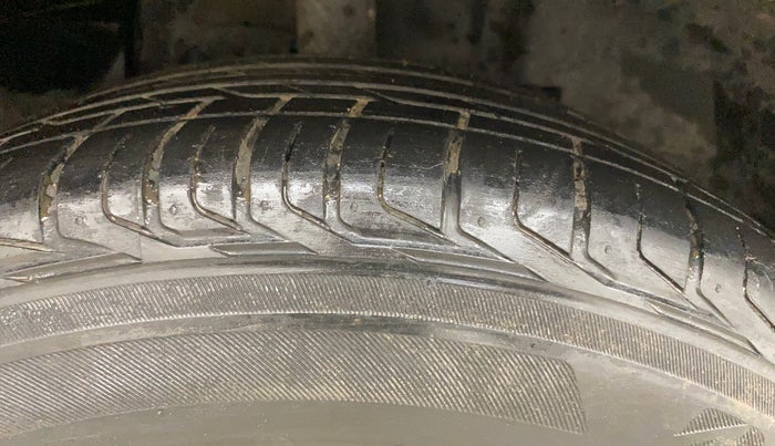 2022 Tata NEXON XZA PLUS (HS) PETROL, Petrol, Automatic, 25,883 km, Right Front Tyre Tread